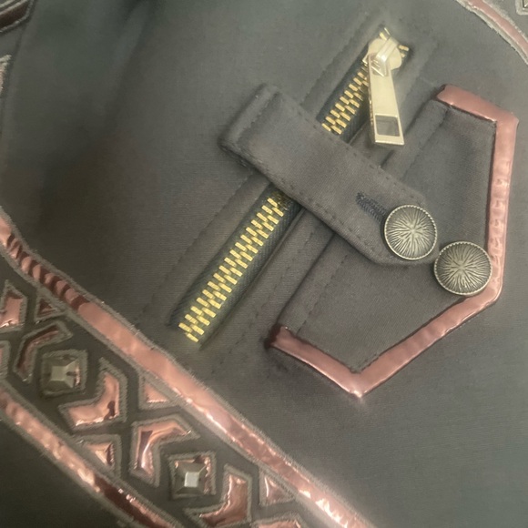 Green Custom made Designer from India Jacket with Geometric Pattern - Picture 7 of 11